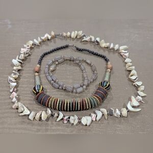 Vintage retro necklace bundle. EUC Seashell, hand crafted, beaded, artisan